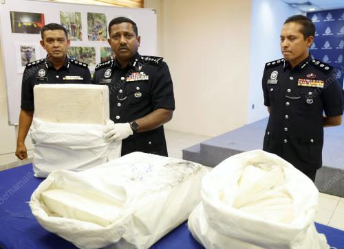 DATUK HUSSEIN OMAR KHAN