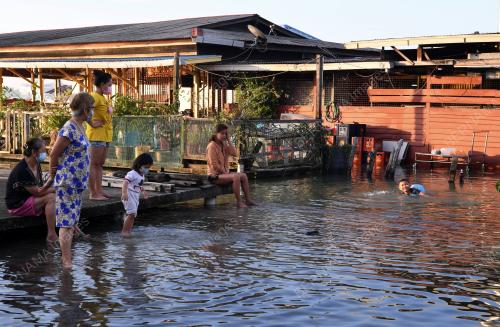 FENOMENA AIR LAUT PASANG BESAR