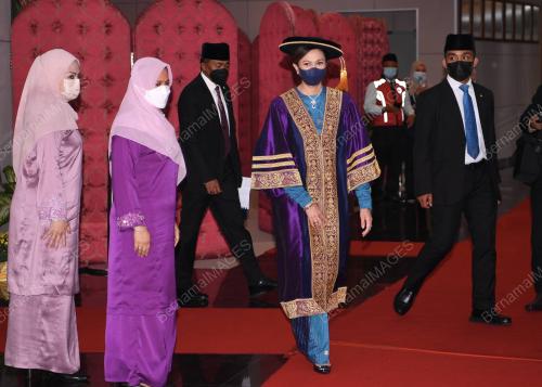 TENGKU PERMAISURI NORASHIKIN