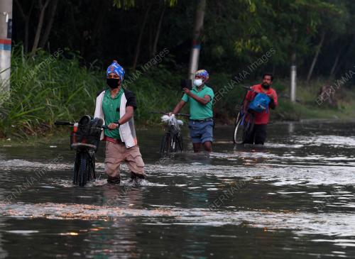 FENOMENA AIR LAUT PASANG BESAR