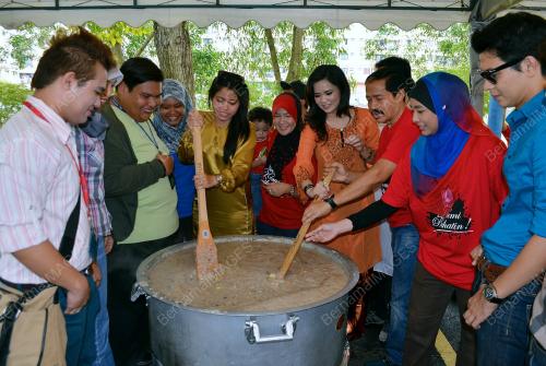 SG00_03082012_BUBUR_PEKA