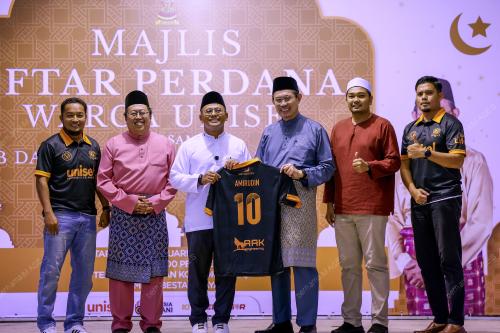 DATUK SERI AMIRUDIN SHARI