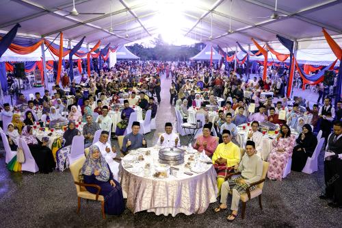 DATUK SERI AMIRUDIN SHARI