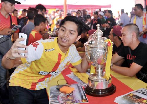 SG012_18122015_PIALA