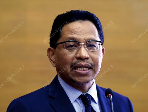 DATUK SERI IR DR ZAINI UJANG