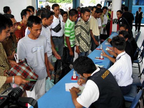 MANGSA TONGKANG KARAM PULANG