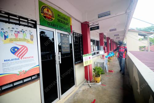 TINJAUAN SANITASI SEKOLAH RENDAH