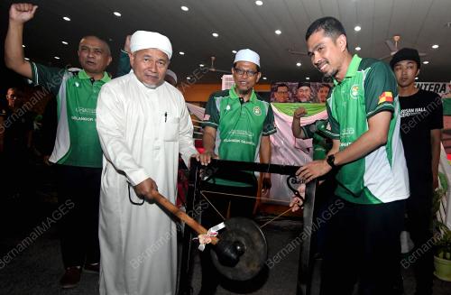 DATUK SERI TUAN IBRAHIM TUAN MAN