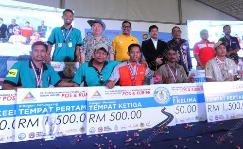 SG01_02112014_KARNIVAL