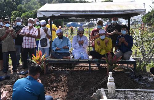 ALLAHYARHAM DATUK JAMALI SHADAT