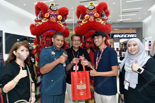 WAN MD RAZALI WAN ISMAIL