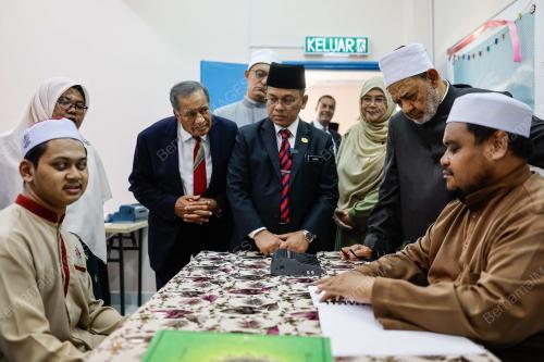 PROF DR AHMAD MUHAMMAD AHMAD AT-TAYYEB