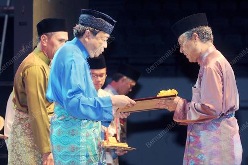 SG01_05022012_SULTAN_MAULIDUR