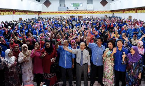SG01_05062012_KKONVENSYEN_MEDIA