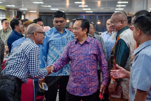 DATUK SERI AHMAD MASLAN