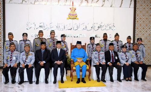 SG01_05122017_PENGAKAP