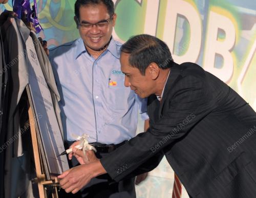 SG01_06032012_RASMI_PEJABAT