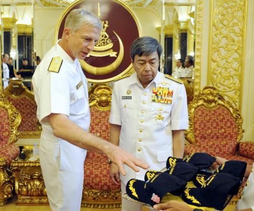 SULTAN SHARAFUDDIN IDRIS SHAH