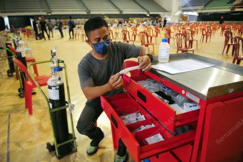 PERSIAPAN PUSAT PENILAIAN COVID-19 DAERAH PETALING
