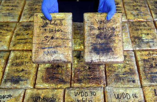 SIDANG MEDIA POLIS MENUMPASKAN SINDIKET DADAH JENIS GANJA
