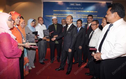 MUKHRIZ TUN MAHATHIR