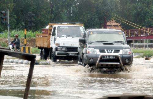 BANJIR KILAT