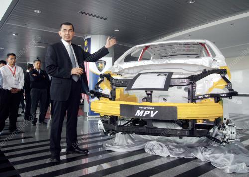 KENDERAAN SERBA GUNA PROTON