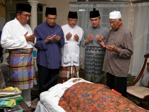 ABDULLAH AHMAD BADAWI