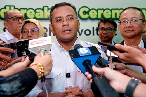 DATUK SERI AMIRUDIN SHARI