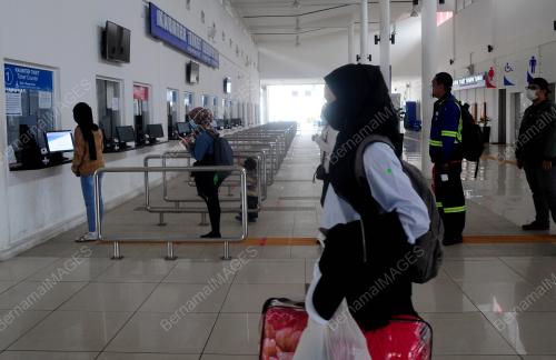 TINAJAUAN HARI KEEMPAT PERGERAKAN RENTAS NEGERI
