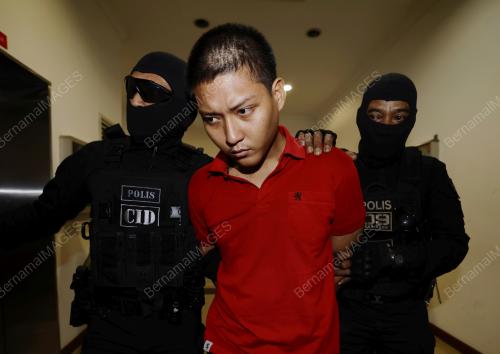 AHMAD MUNIR ZAINUDDIN