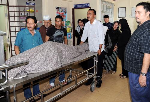 SG01_10122013_ANAK_MENINGGAL