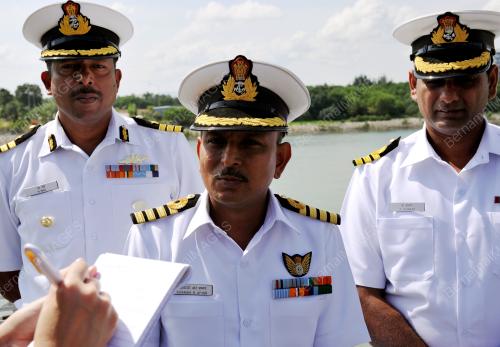 SG01_11032015_KAPAL_INDIA
