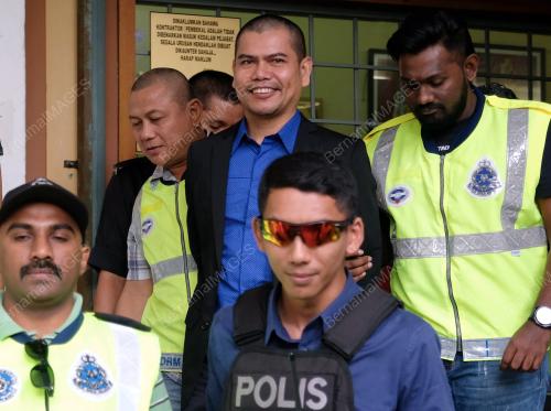SG01_11072018_MAHKAMAH_BN201807052305