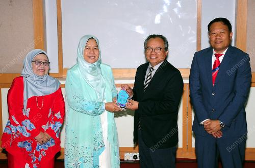 SG01_11112019_UITM_BN201911107145