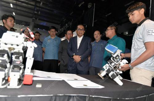 DATUK SERI MOHAMED KHALED NORDIN