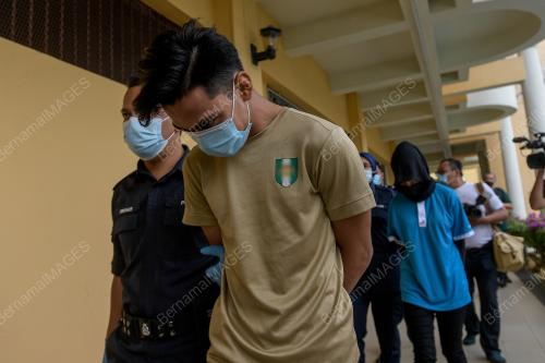 PASANGAN KEKASIH LANGGAR POLIS ELAK DITAHAN DIDAKWA DI MAHKAMAH MAJISTRET BANDAR BARU BANGI