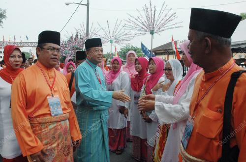 DATUK SERI ISMAIL SABRI YAAKOB