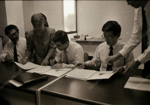 SIDANG AKHBAR ACER DAN PJE