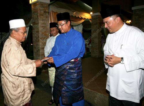 NOH OMAR