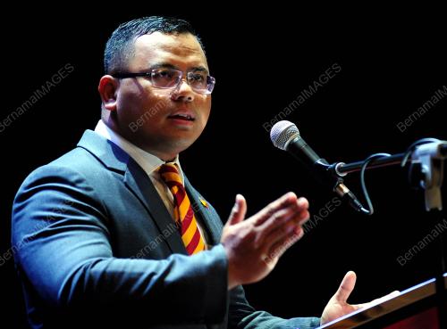 DATUK SERI AMIRUDDIN SHARI