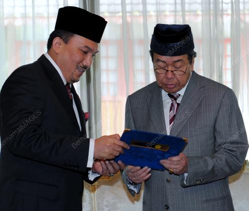 SG01_13032012_ZAKAT_TH