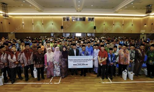 DATUK SERI AMIRUDIN SHARI