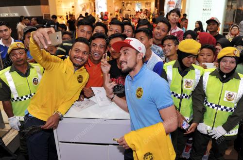 SG01_13062015_HARIMAU_MALAYA