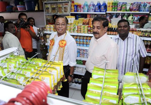 SG01_13072012_RASMI_KEDAI
