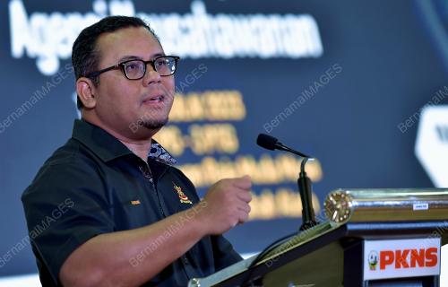 DATUK SERI AMIRUDIN SHARI