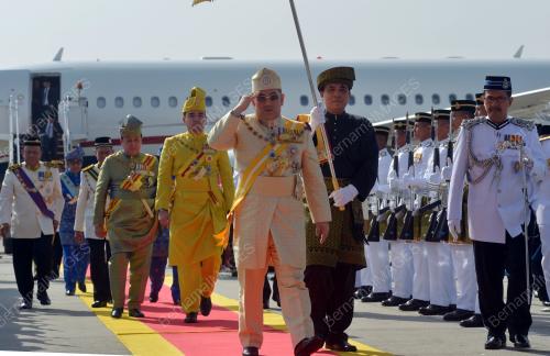 SG01_13122016_AGONG