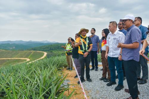 DATUK CHAN FOONG HIN