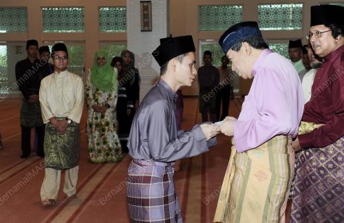 SG01_14072014_SULTAN_PUASA