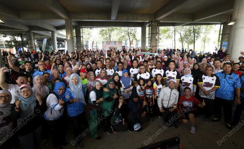 DATUK SERI AMIRUDIN SHARI